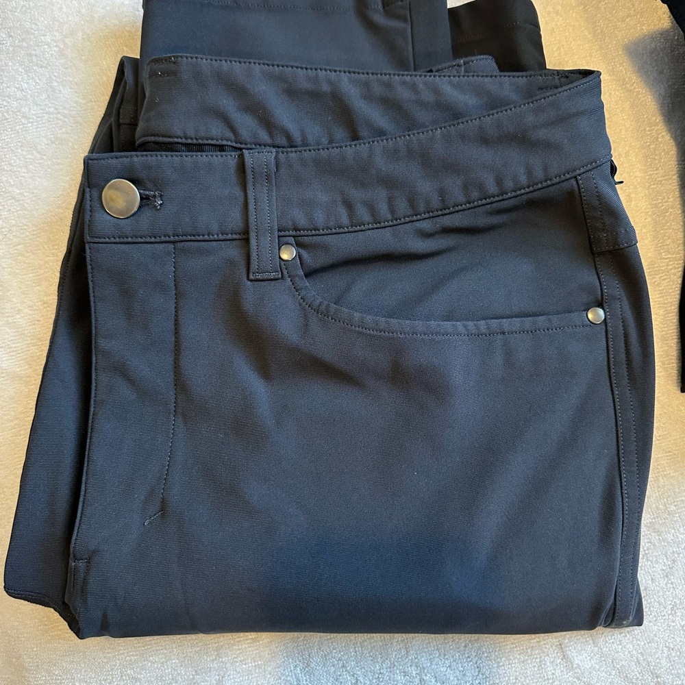 Lululemon Athletica Men's ABC 5-Pocket Pant - Navy